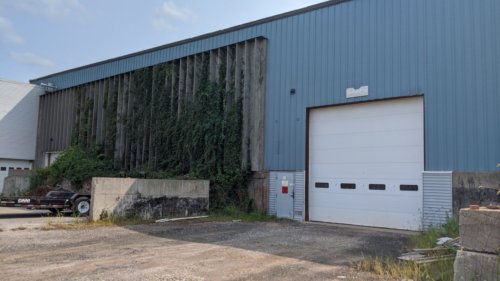 Rear warehouse and garage bay